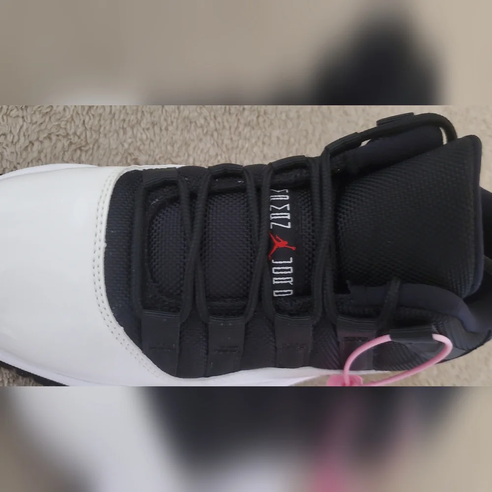 Rare DS OG all Air Jordan 11 retro low tuxedo 2013    XI gs women (Sample pair) - Picture 6 of 11